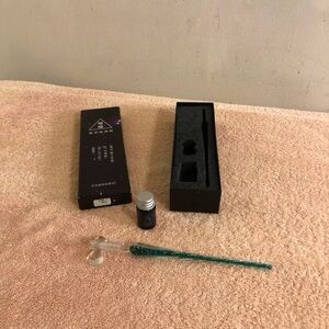 Green Glass Dip Ink Pen With Rest and Green Ink NOB